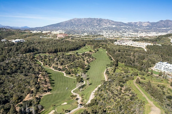 Eksklusiv penthouse med 4 soverom og spektakulær utsikt i Mijas Costa