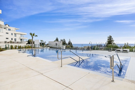 Eksklusiv penthouse med 4 soverom og spektakulær utsikt i Mijas Costa