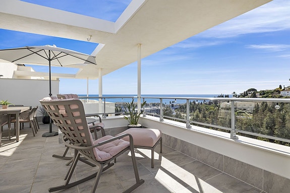 Eksklusiv penthouse med 4 soverom og spektakulær utsikt i Mijas Costa