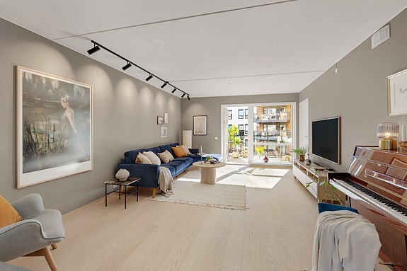 Velkommen til Midtveien 65, presentert av Ingrid Beate Thompson v/EIE eiendomsmegling