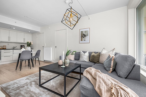 EiendomsMegler1 ved Marianne Vasiljevic har gleden av å presentere Stokkbekken 165.