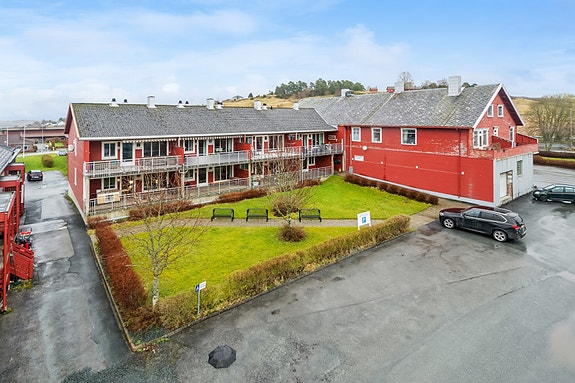 Velkommen til Skognhagen 1 A. 2-roms selveierleilighet med parkering i parkeringskjeller og heis.