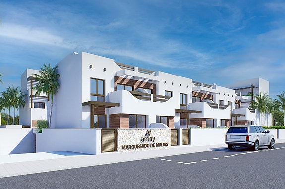 Nyhet | Kun 150 m til flott strand | Moderne penthouse-leilighet med havutsikt | Takterrasse | Flotte fellesområder