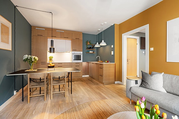 Velkommen skal du være - vi viser deg en skikkelig hyggelig 2-romsleilighet med mange fine kvaliteter.