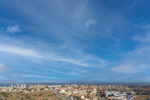 Leilighet med nydelig havutsikt  - Stor terrasse  - 2 soverom - Gangavstand til strand