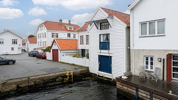 Eldre sjøhus over to etasjer som er antatt bygget første kvartal av 1800-tallet