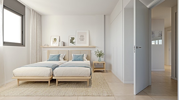 Penthouse med attraktiv beliggenhet | 3 soverom og 2 bad | Terrasse og takterrasse | Fellesområde med saltvannsbasseng