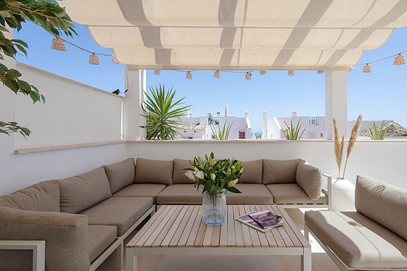 Toppleilighet! Stor takterrasse 71m2 med nydelig utsikt | Høy standard | Fellesområde med flotte fasiliteter!