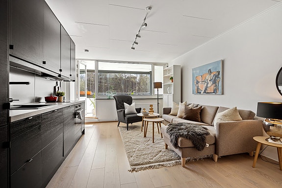 Privatmegleren Bærum v/Berit Hjelde har gleden av å presentere Måneveien 32