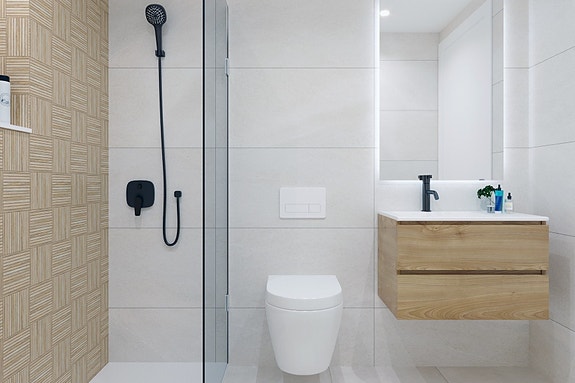 Hjørne-penthouse med takterrasse på 92 m2 | Nær strand og koselig båthavn | 3 soverom og 2 bad