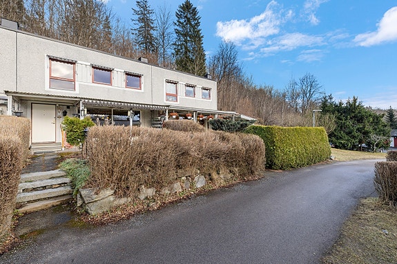 Velkommen til Eterveien 53! Presentert av Kimberly Haugen Breen v/ Eiendomsmegler1 Bøler