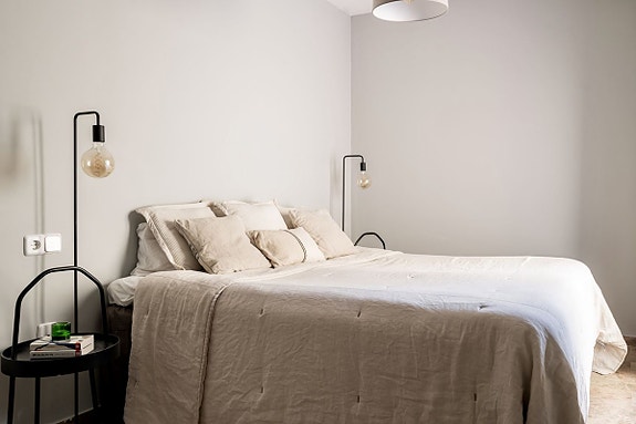 Strandnær penthouse med 3 soverom - To solrike terrasser og sjøutsikt | Perfekt som feriebolig og utleieobjekt