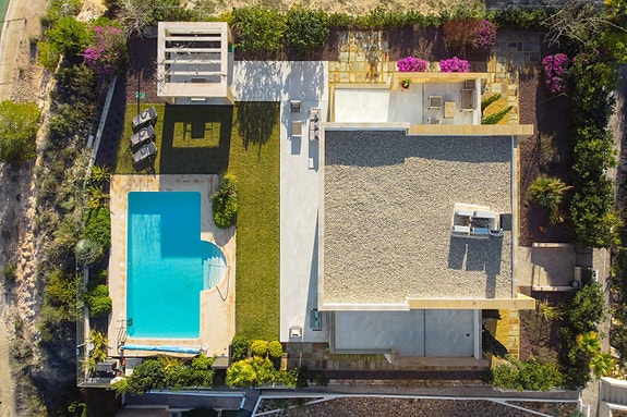 Sjelden mulighet! Luksuriøs villa med 5 soverom - Høy standard, privat basseng og flott beliggenhet