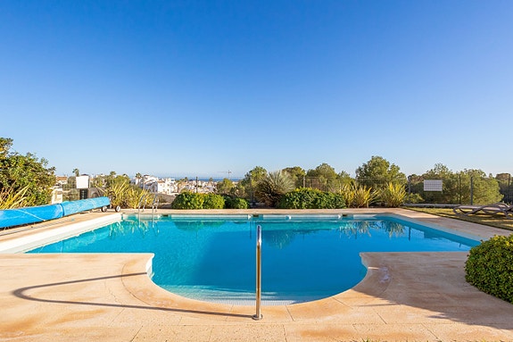 Sjelden mulighet! Luksuriøs villa med 5 soverom - Høy standard, privat basseng og flott beliggenhet