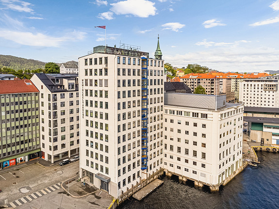 Ledige lokaler med svært sentral beliggenhet og utsikt over Vågen