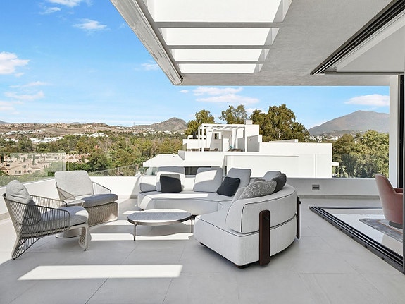 Eksklusiv penthouse med 3 soverom - Stor takterrasse, panoramautsikt og luksuriøst interiør