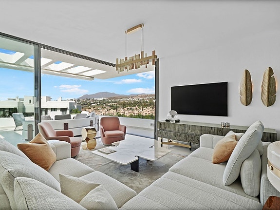 Eksklusiv penthouse med 3 soverom - Stor takterrasse, panoramautsikt og luksuriøst interiør