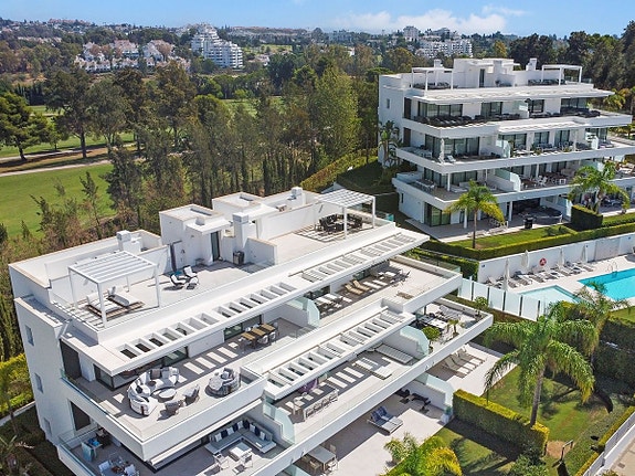 Eksklusiv penthouse med 3 soverom - Stor takterrasse, panoramautsikt og luksuriøst interiør