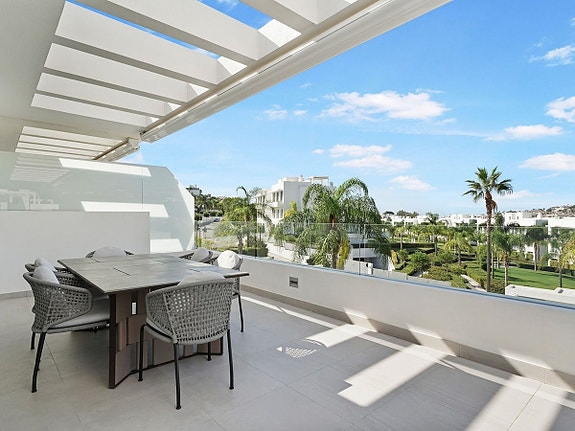 Eksklusiv penthouse med 3 soverom - Stor takterrasse, panoramautsikt og luksuriøst interiør