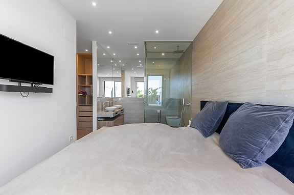 Moderne villa med middelhavspreg | Privat basseng og takterrasse | Sørvestvendt