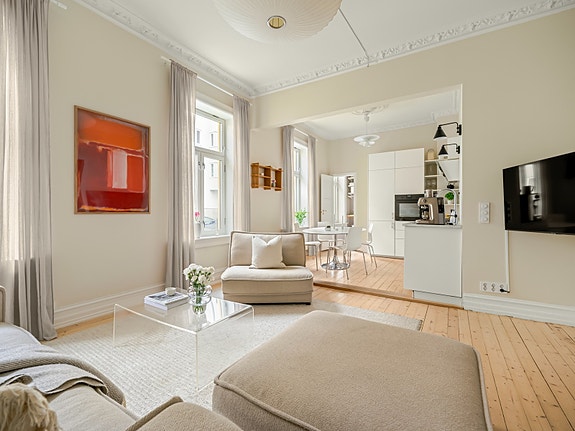 Velkommen til Stensgata 1B og denne fantastiske hjørneleiligheten!