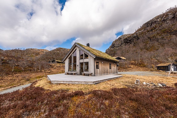 Eiendomsmegler Vest v/ Runar Fiskå har gleden av å presentere Kalvaknutvegen 57!