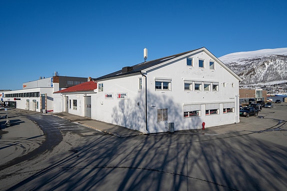 Kontorlokalet er i plan 2