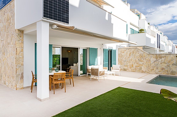 Rålekker leilighet med 3 soverom | Attraktiv beliggenhet | Kun 400 m til nydelig strand | Luksuriøse fellesområder