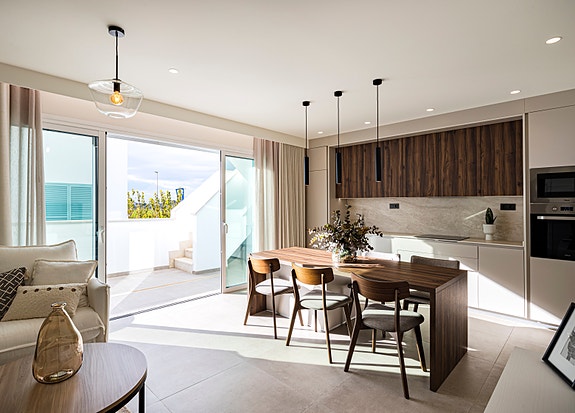 Rålekker leilighet med 3 soverom | Attraktiv beliggenhet | Kun 400 m til nydelig strand | Luksuriøse fellesområder