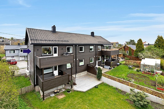 Eiendomsmegler Norge ved Kristian Lossius har gleden av å ønske deg velkommen til Åsveien 4!