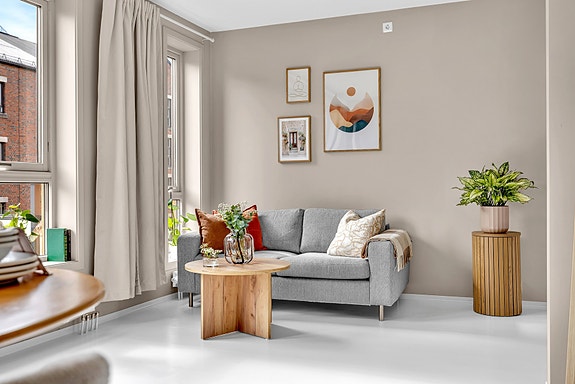 Frida Solberg i EIE eiendomsmegling har gleden av å presentere denne tiltalende leiligheten i Breigata 18!