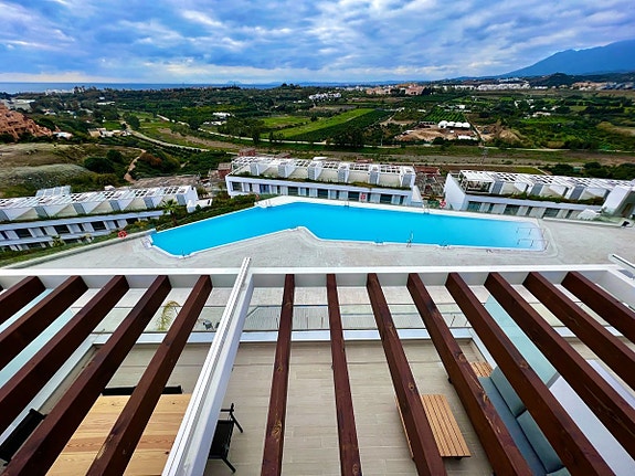 Fantastisk toppleilighet med panoramautsikt mot havet | 3 soverom | Perfekt stand