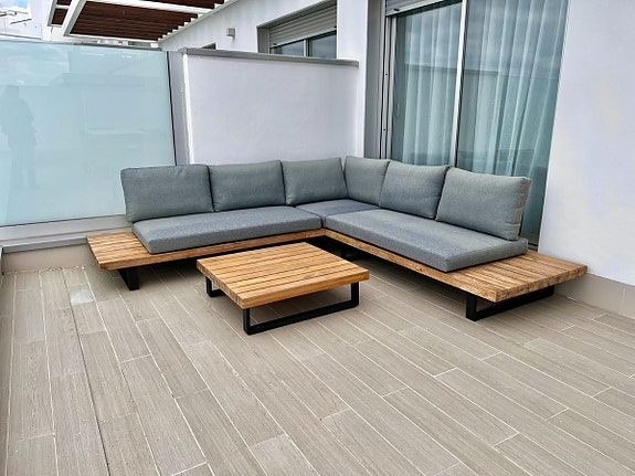 Fantastisk toppleilighet med panoramautsikt mot havet | 3 soverom | Perfekt stand