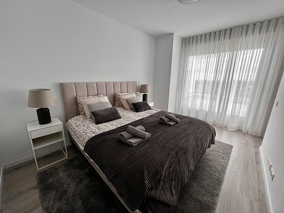 Fantastisk toppleilighet med panoramautsikt mot havet | 3 soverom | Perfekt stand