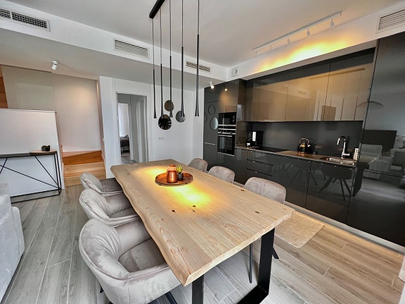 Fantastisk toppleilighet med panoramautsikt mot havet | 3 soverom | Perfekt stand