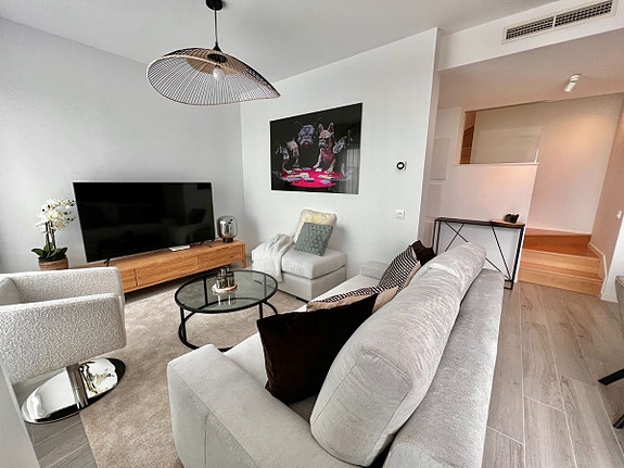 Fantastisk toppleilighet med panoramautsikt mot havet | 3 soverom | Perfekt stand