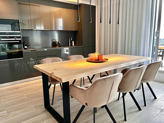 Fantastisk toppleilighet med panoramautsikt mot havet | 3 soverom | Perfekt stand