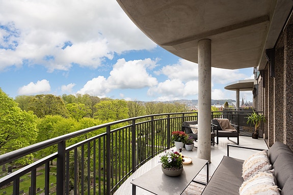 Velkommen til Pilestredet Park 12A - En pen og luftig 3-roms andelsleilighet med fantastisk utsikt og balkong på hele 17 kvm!