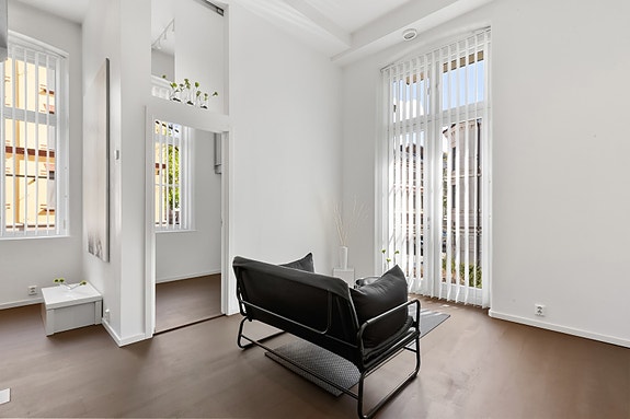 Velkommen til Pilestredet Park 15 - En lys og åpen 3-roms andelsleilighet med 3 mesaniner, store vindusflater og fantastisk lysinnslipp