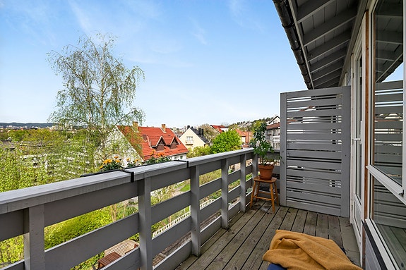 Meget attraktiv med sjelden god beliggenhet. Velkommen på visning i Ryenbergveien 52J!