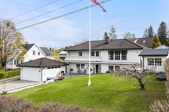 Nordvik Eiendomsmegling v/ Hans Idar Markestad presenterer Simensbakken 24.