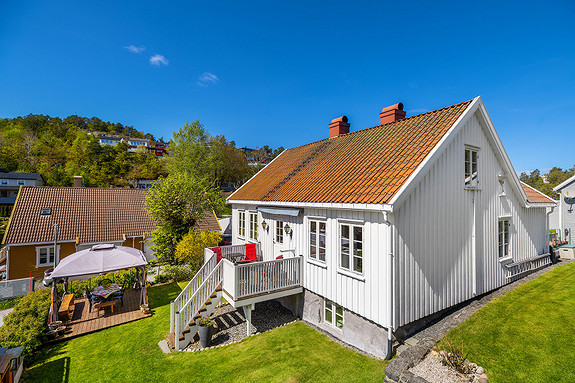Maren Goderstad i privatmegleren har gleden av å presentere Nordbø 9.