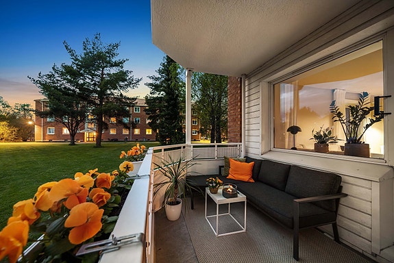 Daniel Bigom v/ PrivatMegleren Atrium har gleden av å ønske velkommen til en lekker 3-roms i Kalbakkbakkveien 30!