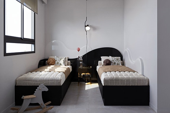 Ny hjørne-leilighet med egen hage | 3 soverom og 2 bad | Flott fellesområde med basseng