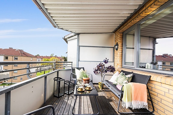 Privatmegleren Park v/ Kennet Hessvik har gleden av å presentere Solbergliveien 102B.