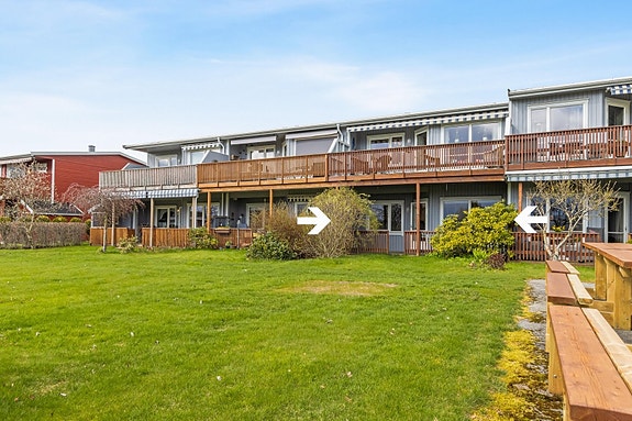 Velkommen til Reinsholm 21C - en praktisk 3-roms med utmerket beliggenhet i feltet.