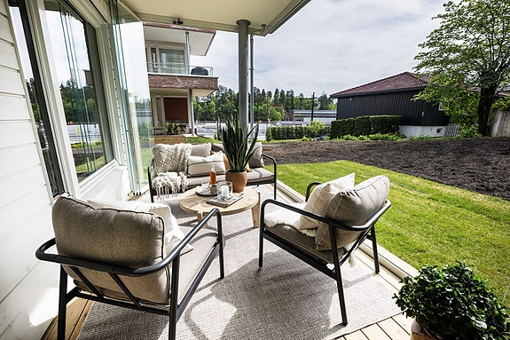 Velkommen til Professor Kohts vei 79 - Presentert av Stian Pøhner og Siril Sloreby