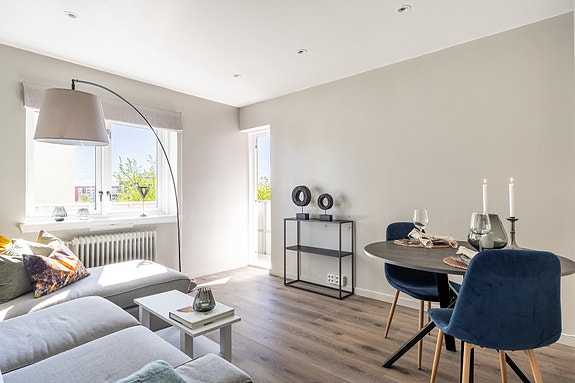 Velkommen til Brochmanns gate 5 - Presentert av Synne Eide Lunde ved EIE Eiendomsmegling.