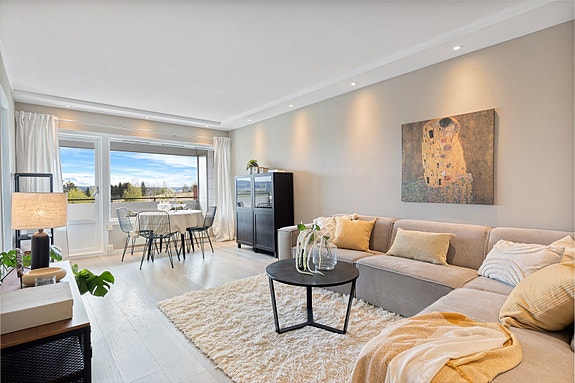 Eirik Løvseth v/EiendomsMegler 1 har gleden av å presentere Blomstervegen 33C