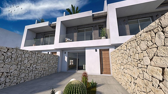 SOLGT! Nyoppført rekkehus - 3 soverom, takterrasse og basseng, kun 100 meter fra stranden - Nøkkelferdig!